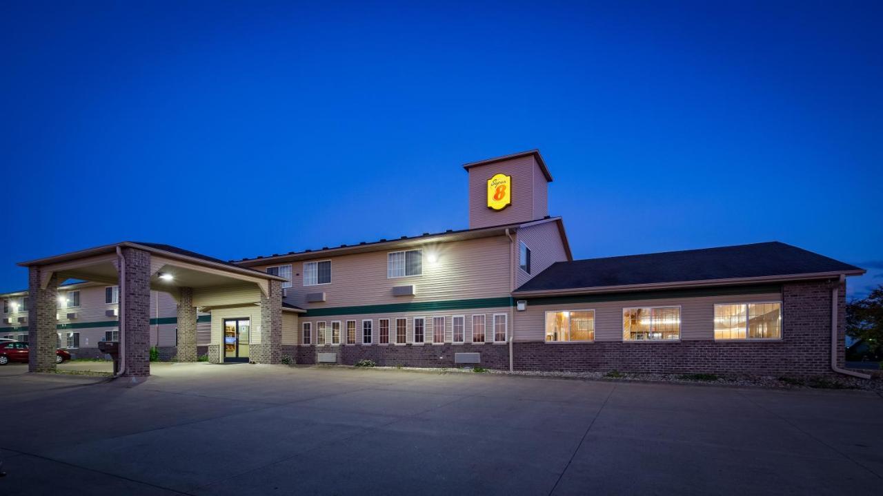 ซูเปอร์ 8 บาย วินด์แฮม นีลส์วิลล์ วิสคอนซิน Hotel Neillsville ภายนอก รูปภาพ