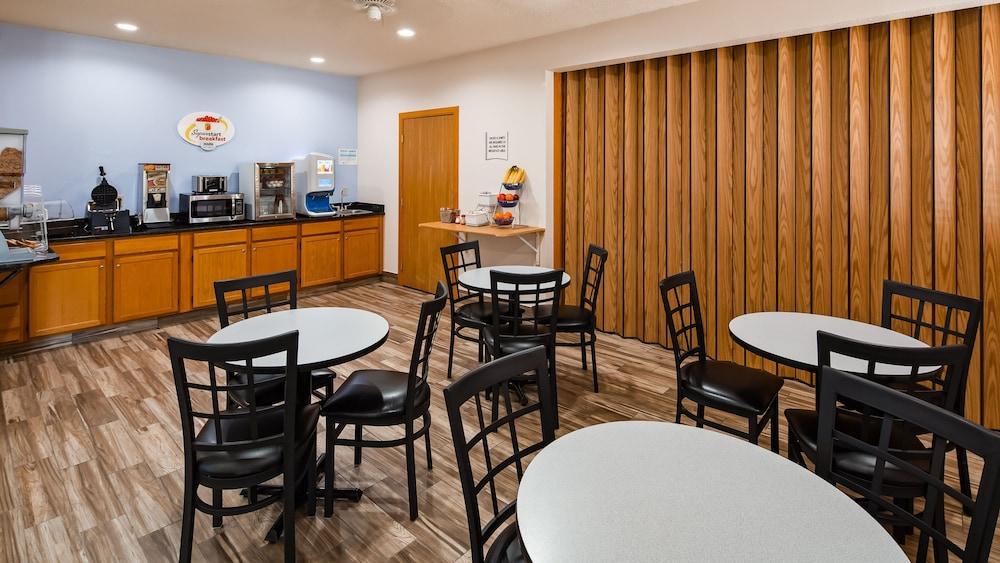 ซูเปอร์ 8 บาย วินด์แฮม นีลส์วิลล์ วิสคอนซิน Hotel Neillsville ภายนอก รูปภาพ
