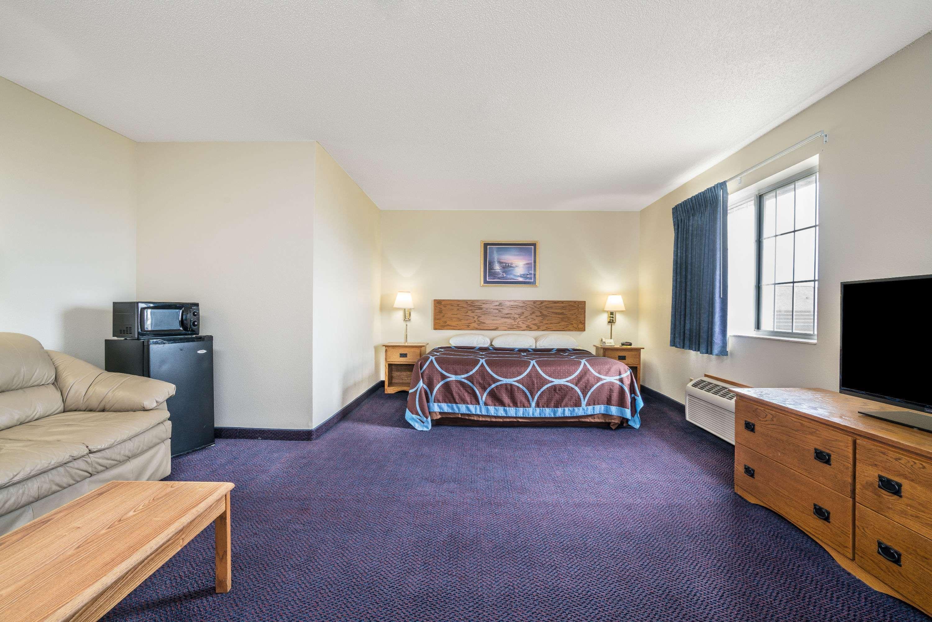ซูเปอร์ 8 บาย วินด์แฮม นีลส์วิลล์ วิสคอนซิน Hotel Neillsville ภายนอก รูปภาพ